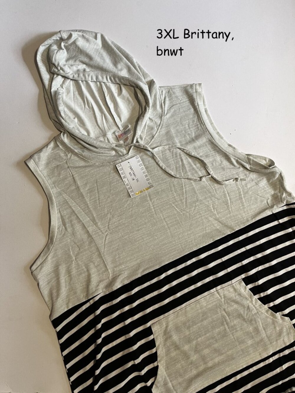 3XL Lularoe Brittany hooded tank, white flecked and black and white stripes